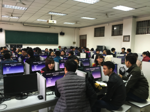 This English class of nearly 60 students at the Shaanxi University of Science & Technology has 1-to-1computers.]